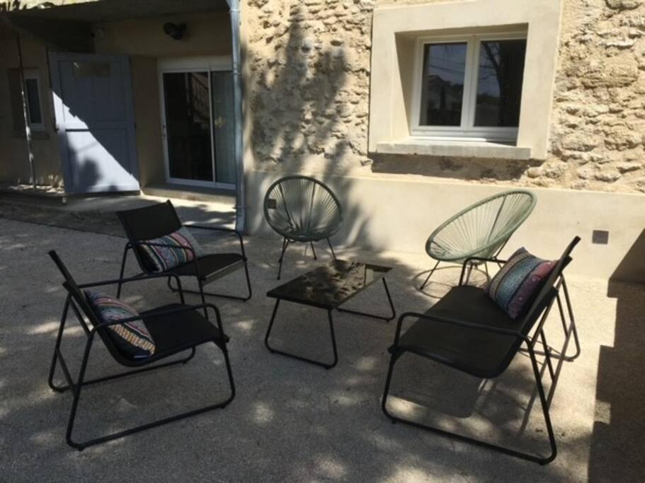 Gite Lumineux Et Confortable Dans Un Mas Provencal Courthézon Екстериор снимка